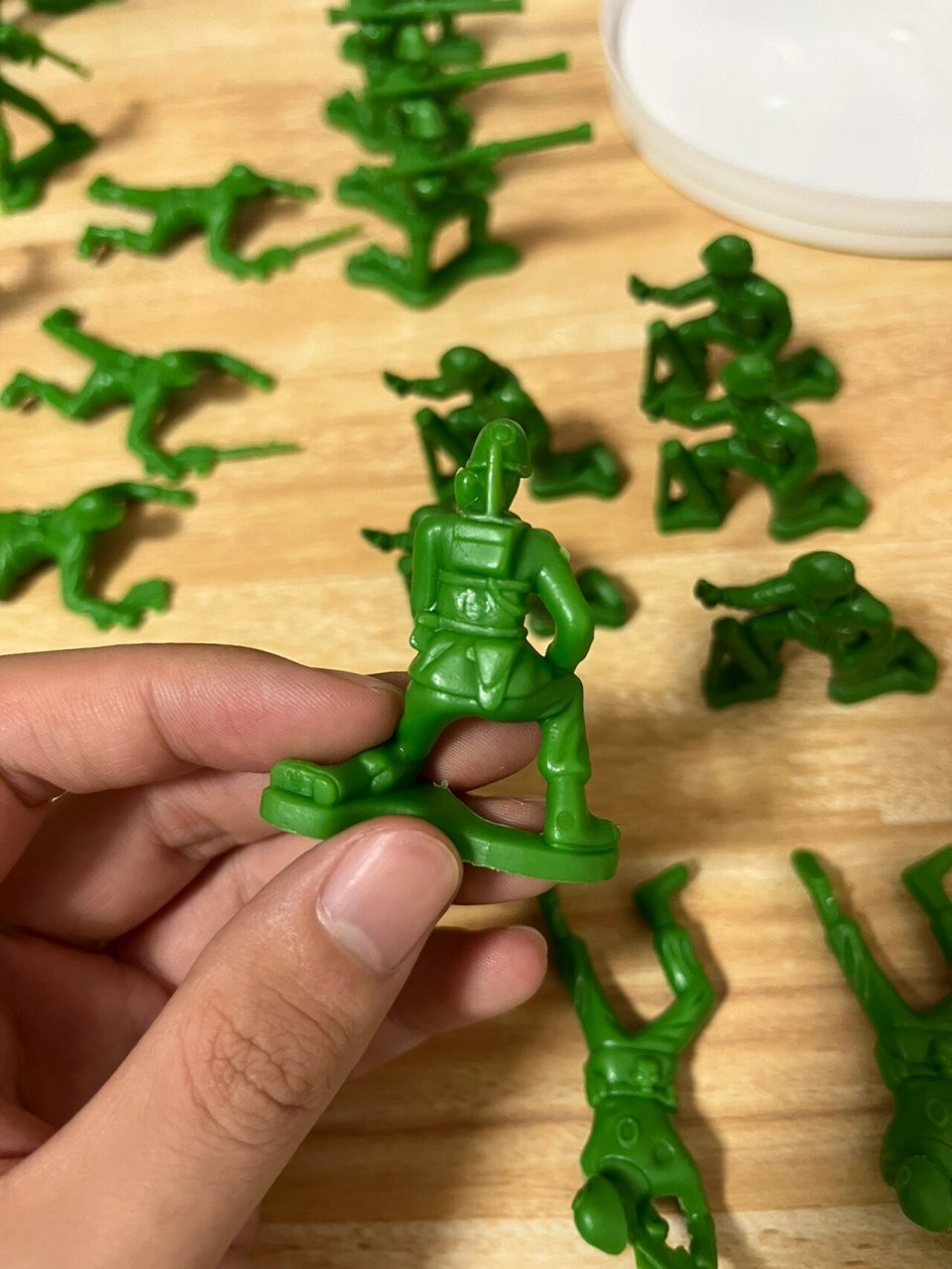 少见的玩具总动员桶装兵人 一个非常少见的版本 桶身上的设计和蓝标兵