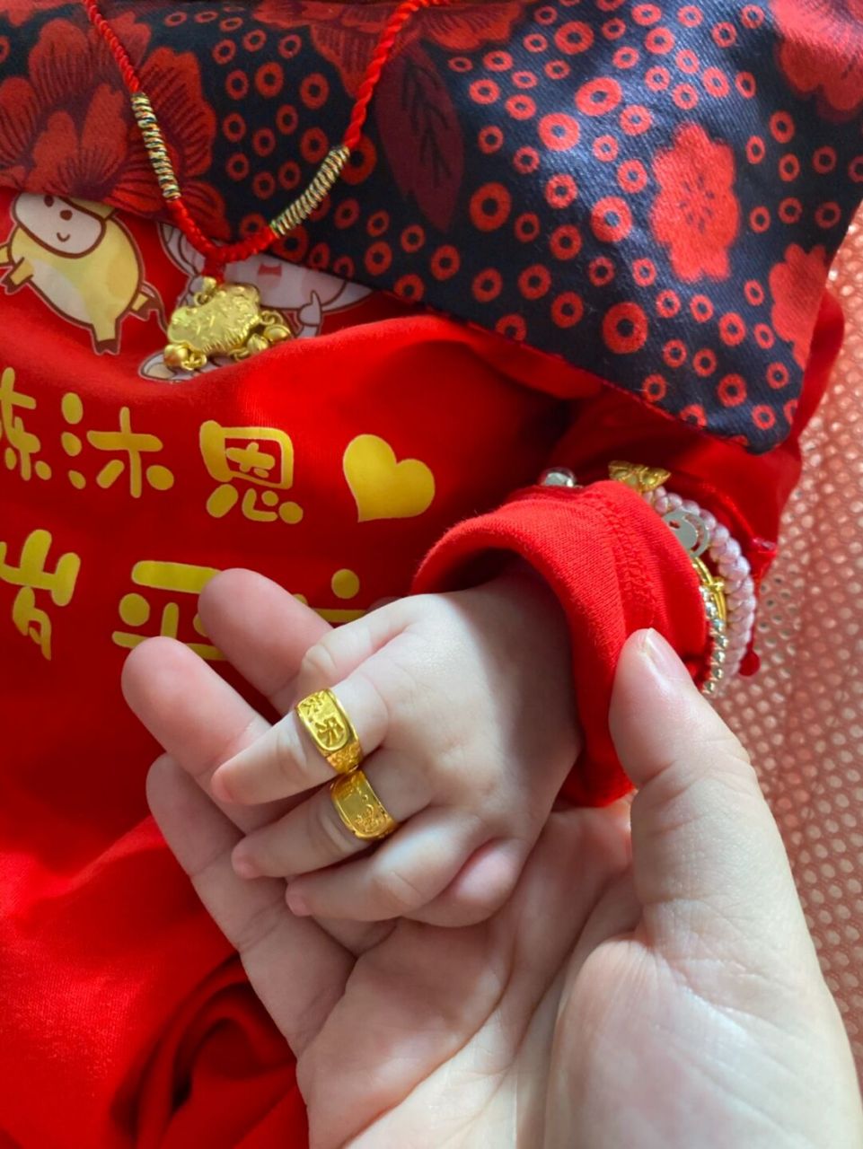 陈沐恩小朋友今天四个月啦 妈妈愿你平安喜乐 茁壮成长 我们潮汕地区