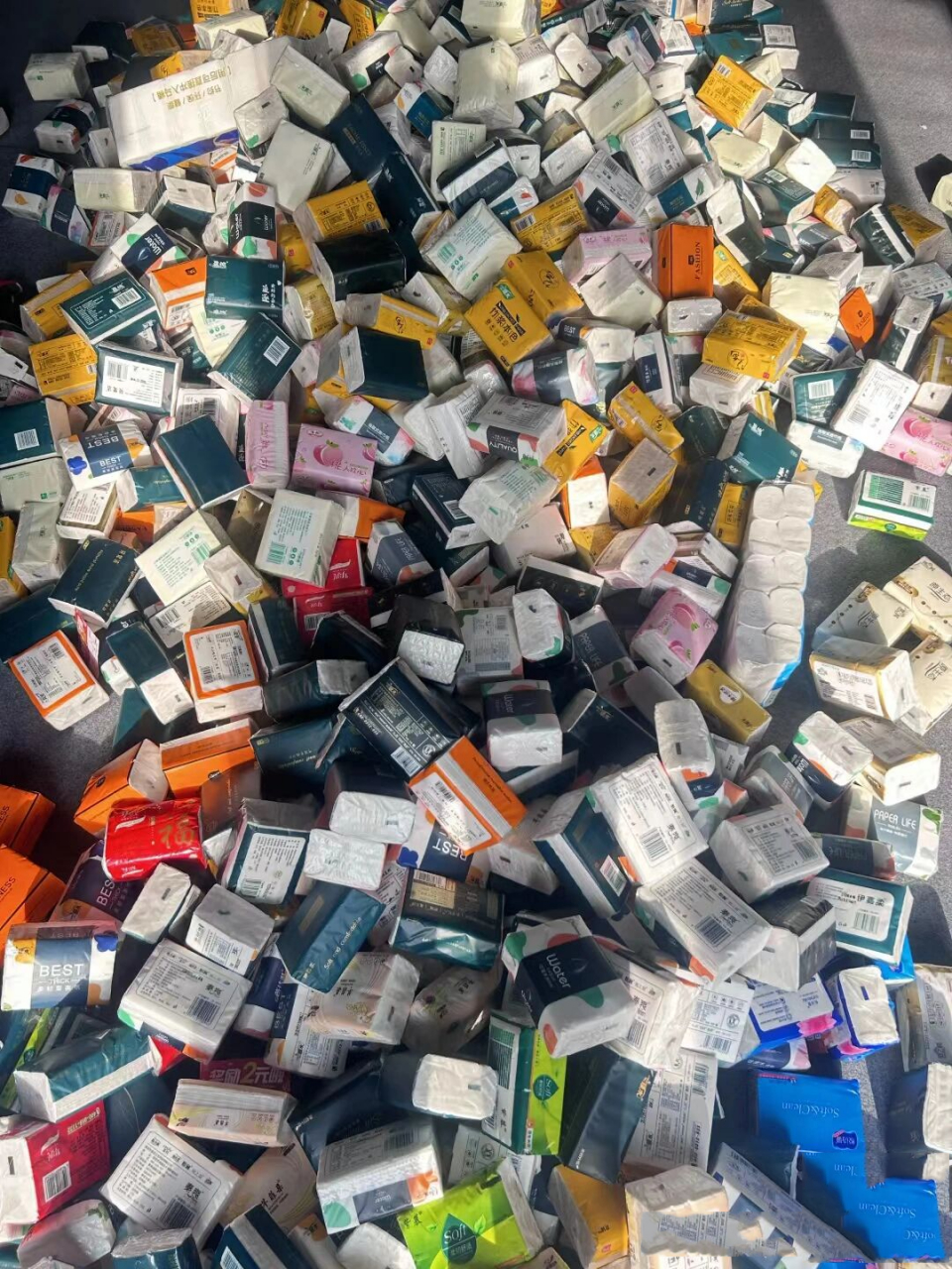 自己批发纸巾!1块到3块一提包邮!不香嘛