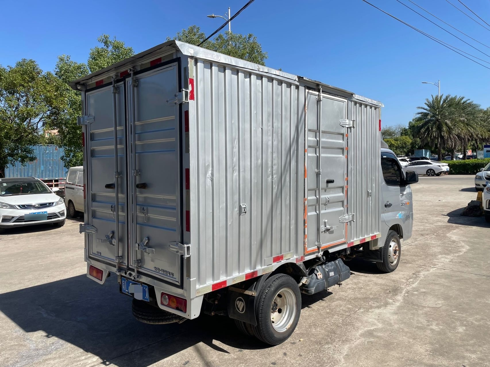 21年小货车福田祥菱m1,单排后双轮手动1.