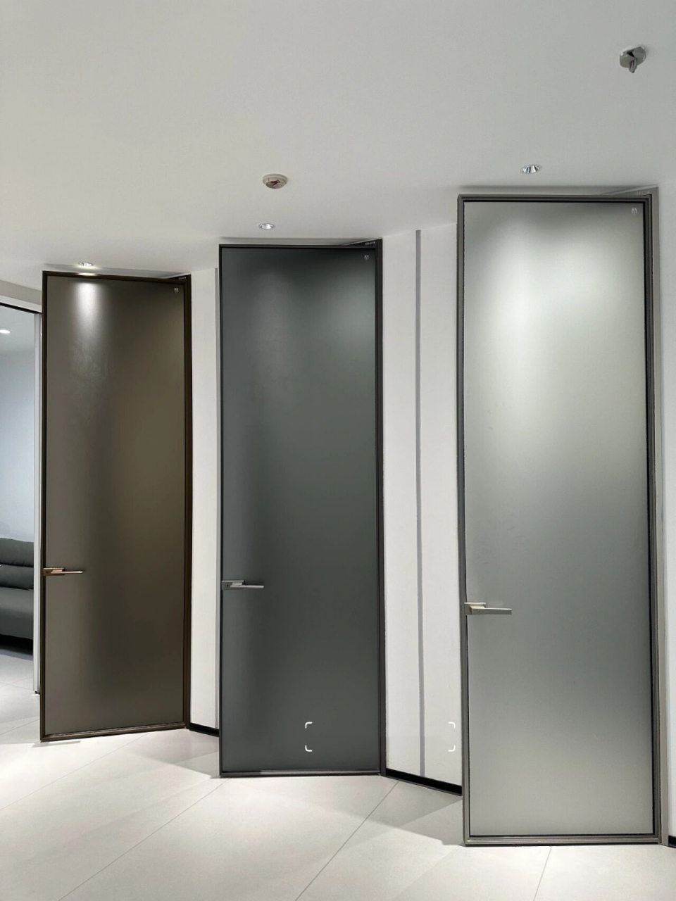 想要不翻车的极简油砂玻璃门一定要记住一下几点75 76,极窄门一定