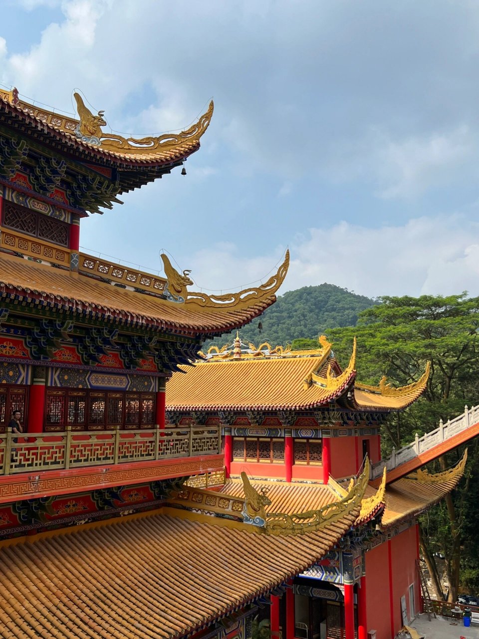 东莞·大岭山观音寺 总结:值得一去 一个带电梯01的寺庙,一进去就是