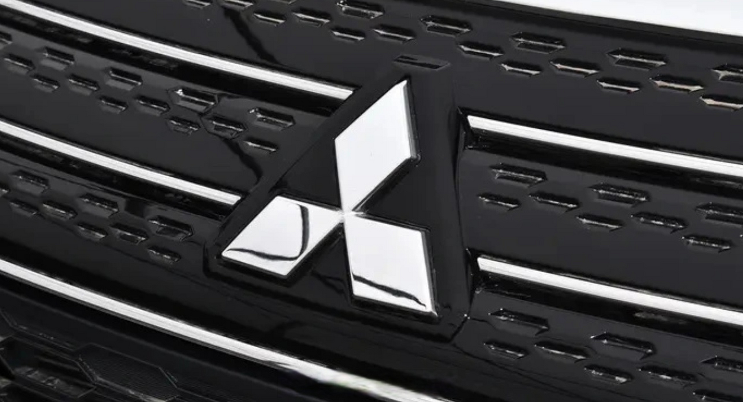 【广汽三菱宣布人员结构优化】 7月13日,一封《致广汽三菱全体员工的