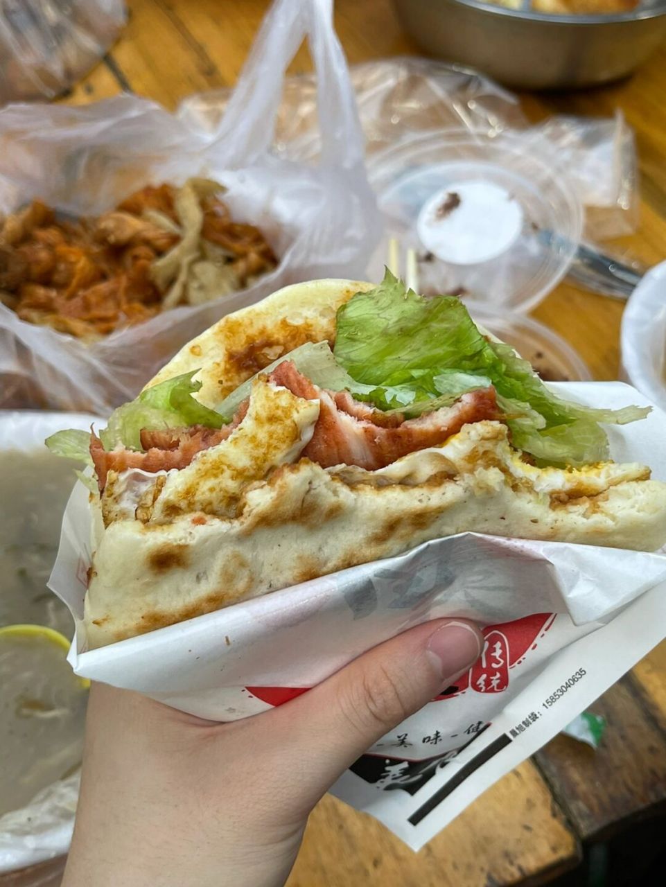 菏泽美食61铁板里脊饼 99官庄街菏泽市牡丹区第二十一中学西南侧