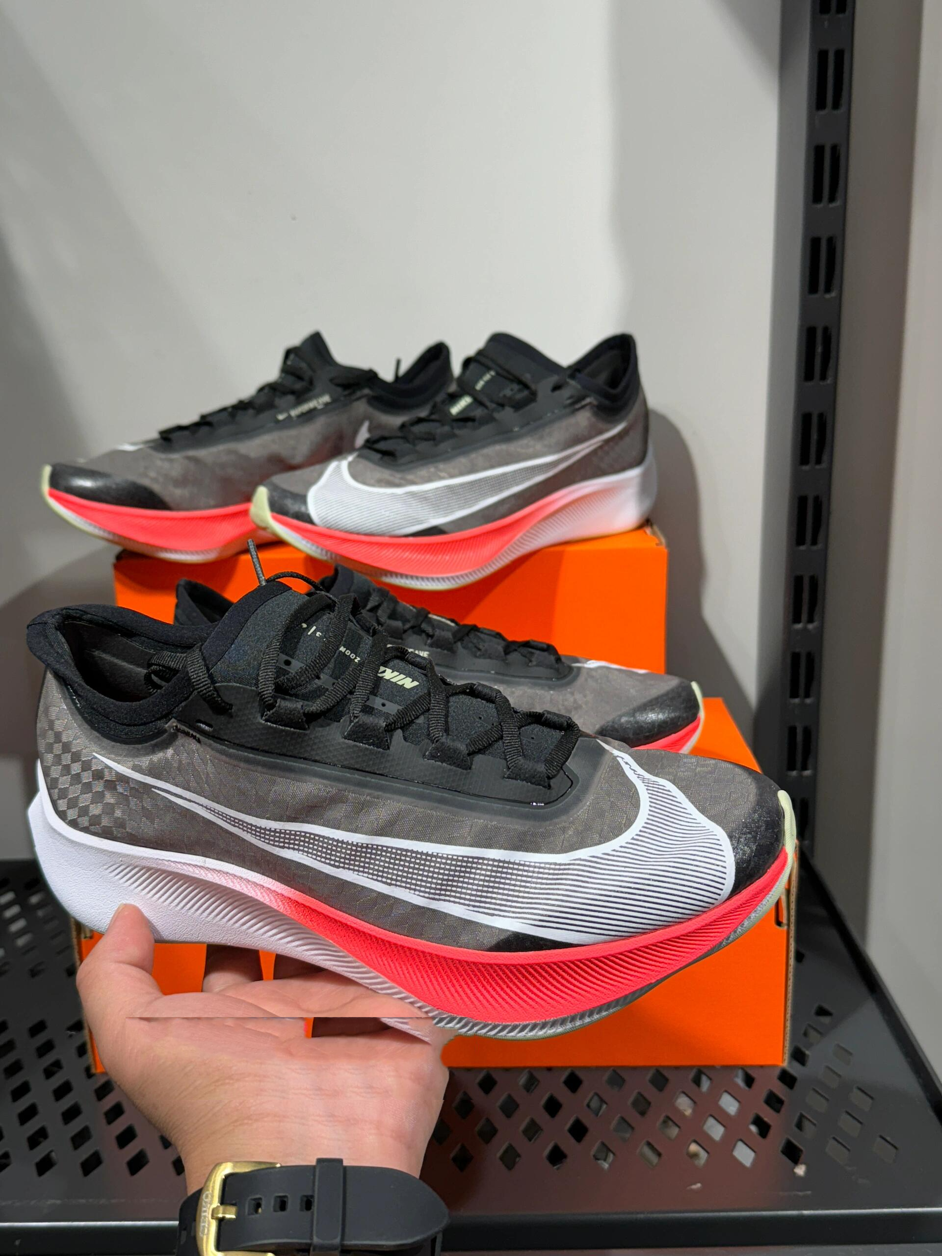 nike zoom fly 3