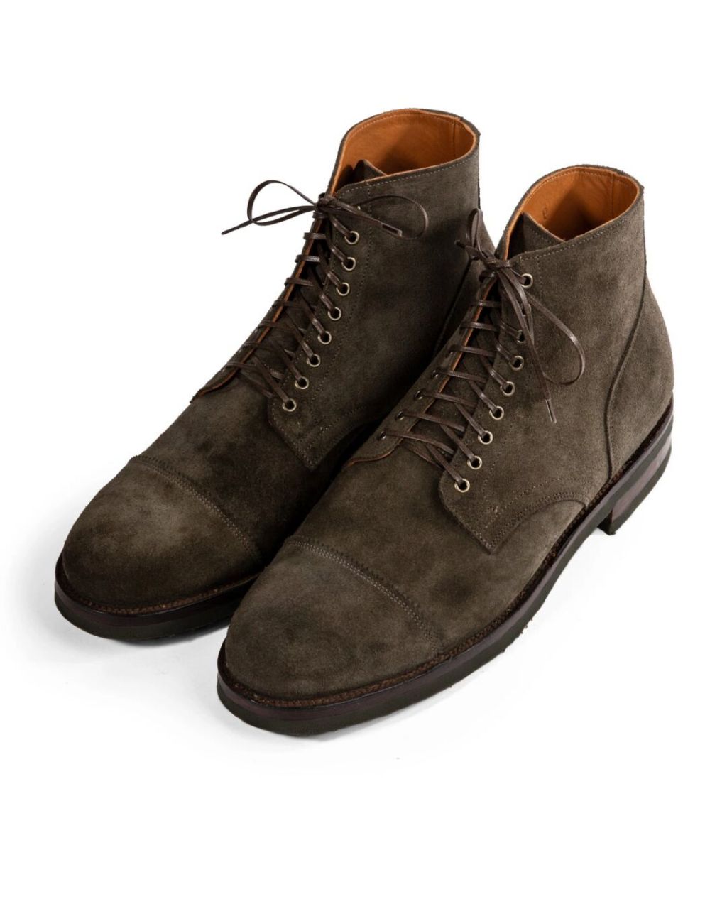 种草 | viberg 盖头2030翻毛靴全集 viberg 作为加拿大工装靴之王,他