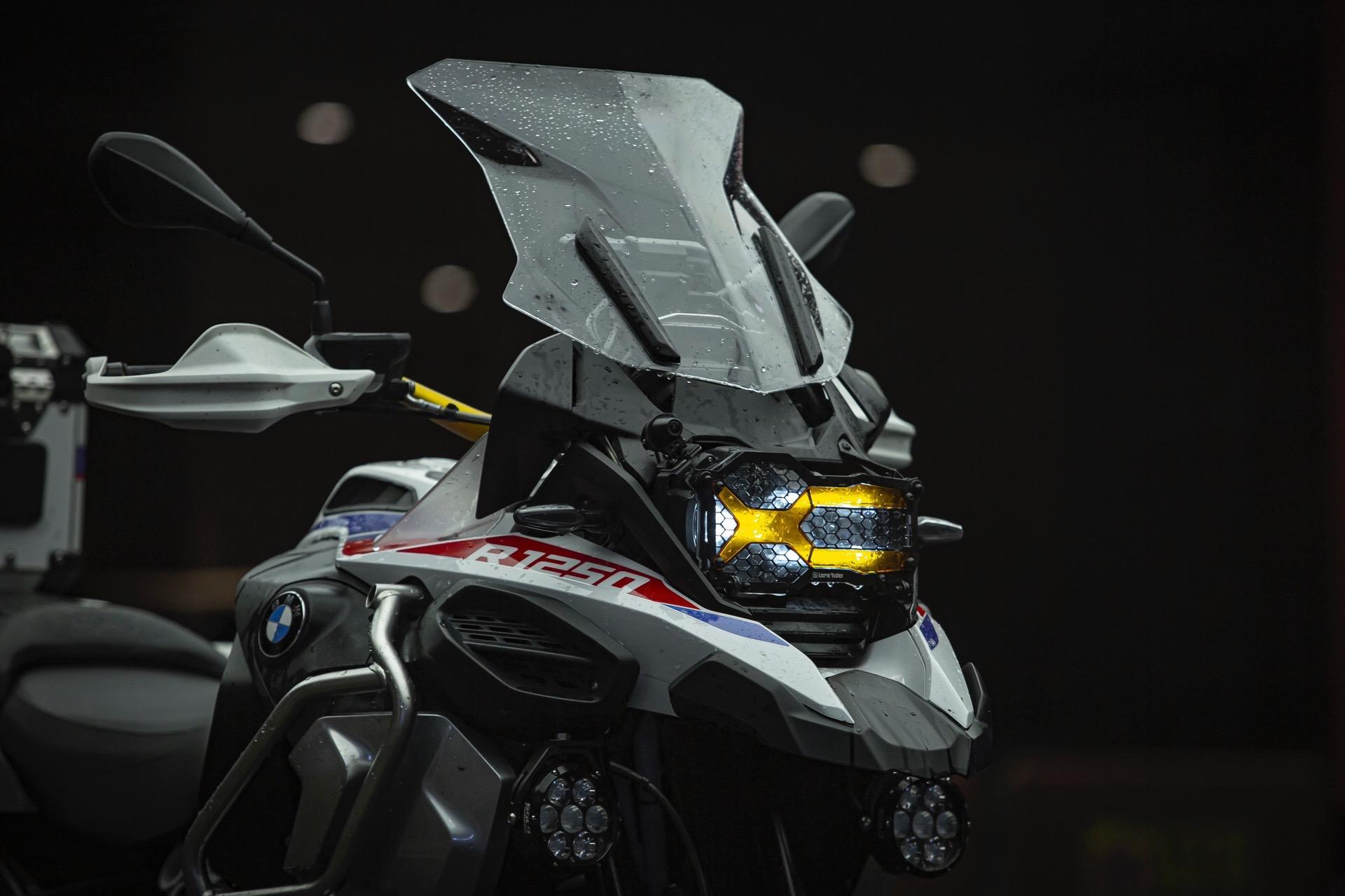 宝马1250adv.真男人就要骑宝马1250adv机车壁纸 分享一张你爱车的照片