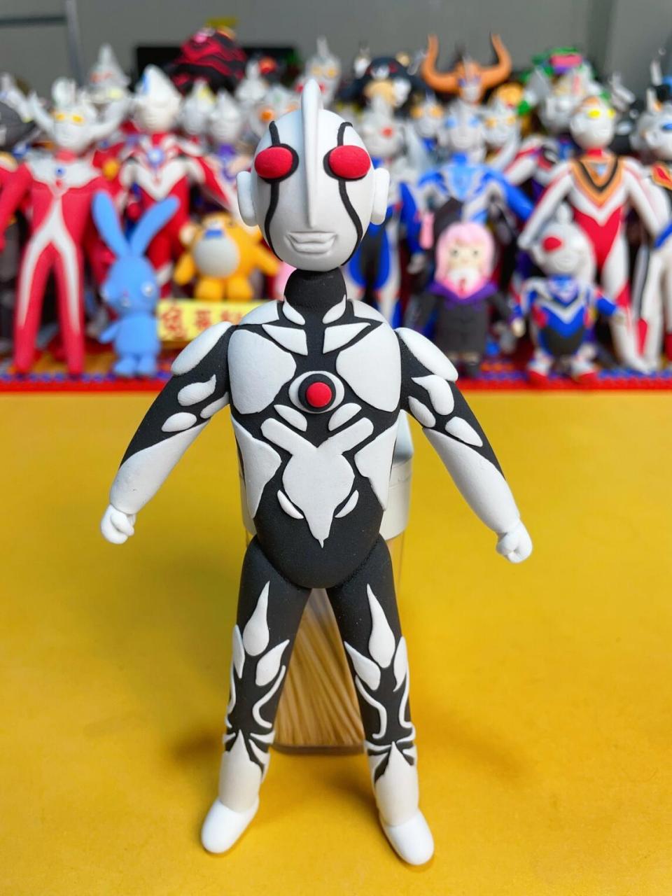 卡欧斯形态#奥特曼# 粘土作品展示,大家最喜欢的卡欧斯形态是哪个?