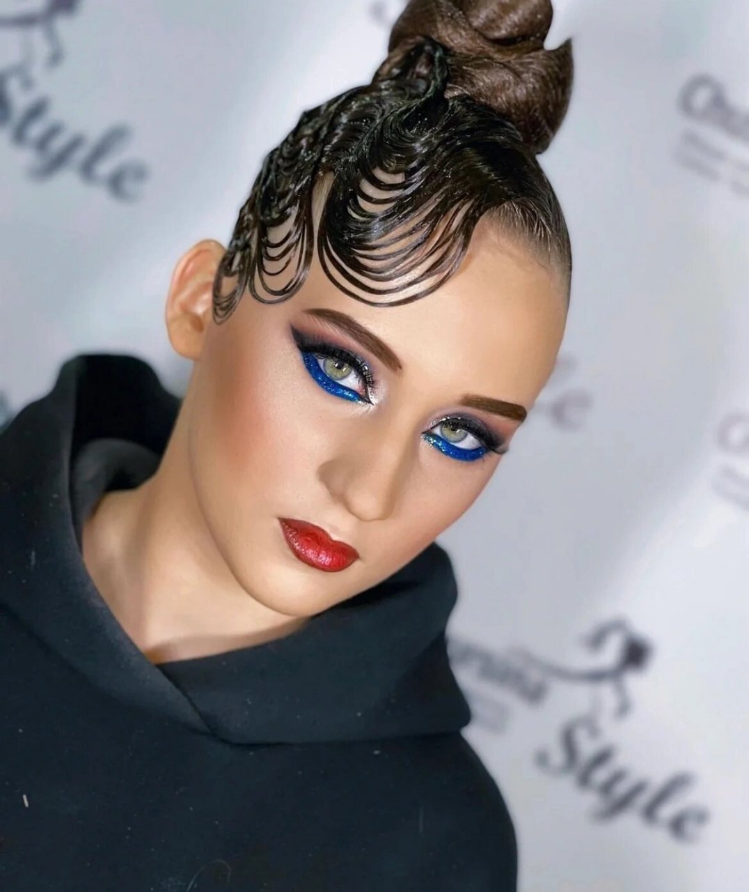 拉丁比赛发型分享