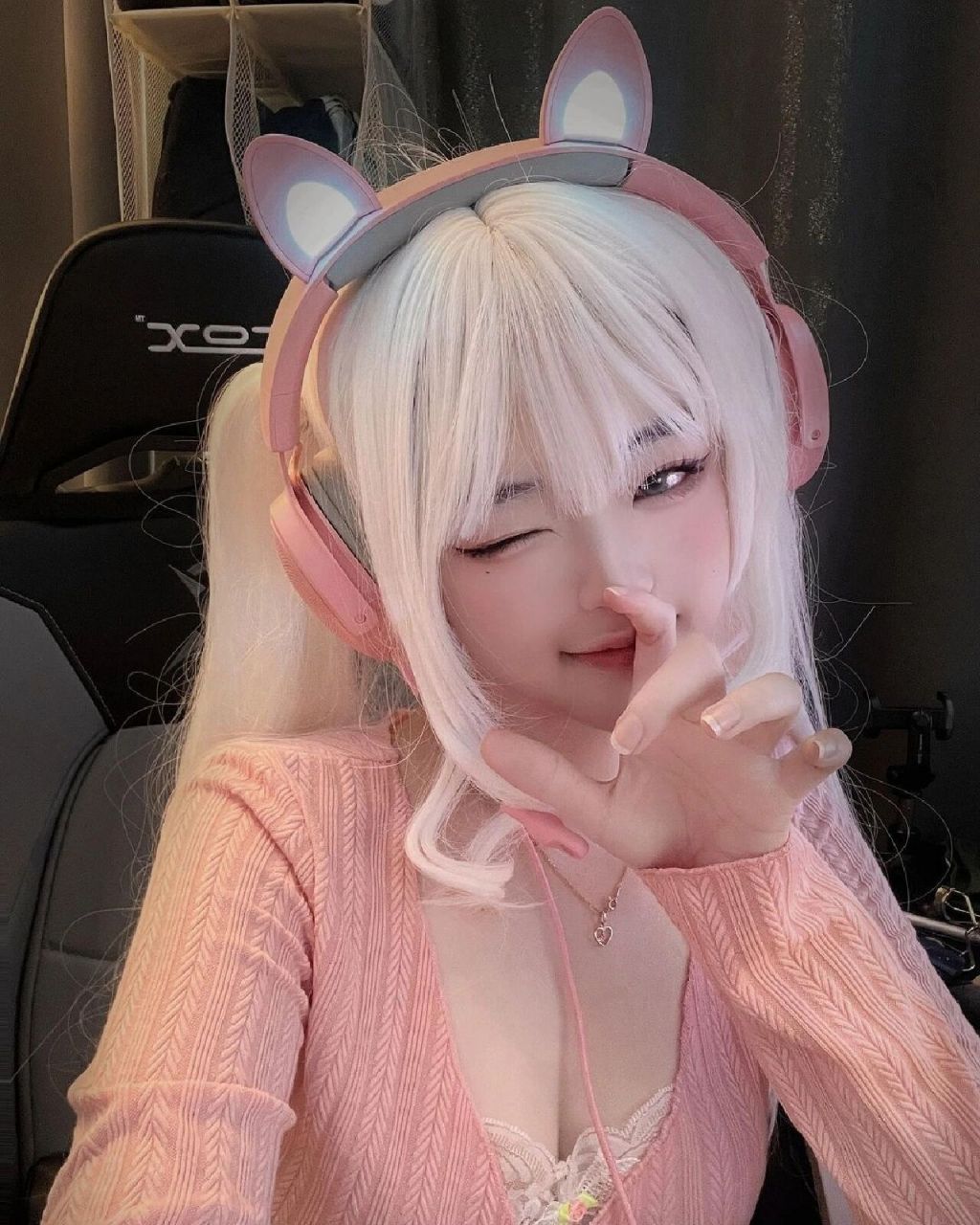 一组「张娜英」