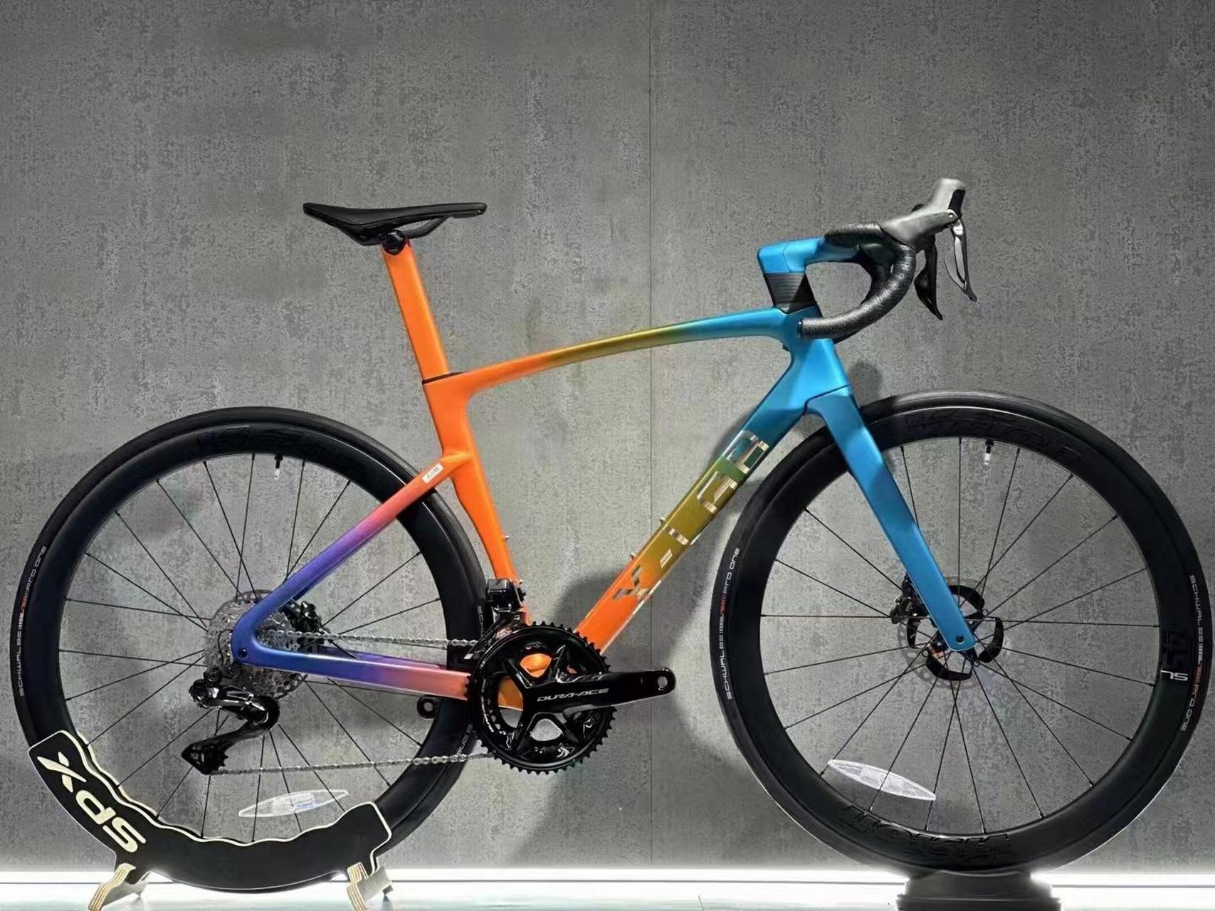 骑车党必看的公路车推荐 2024-rs8 105 di2 车架:x