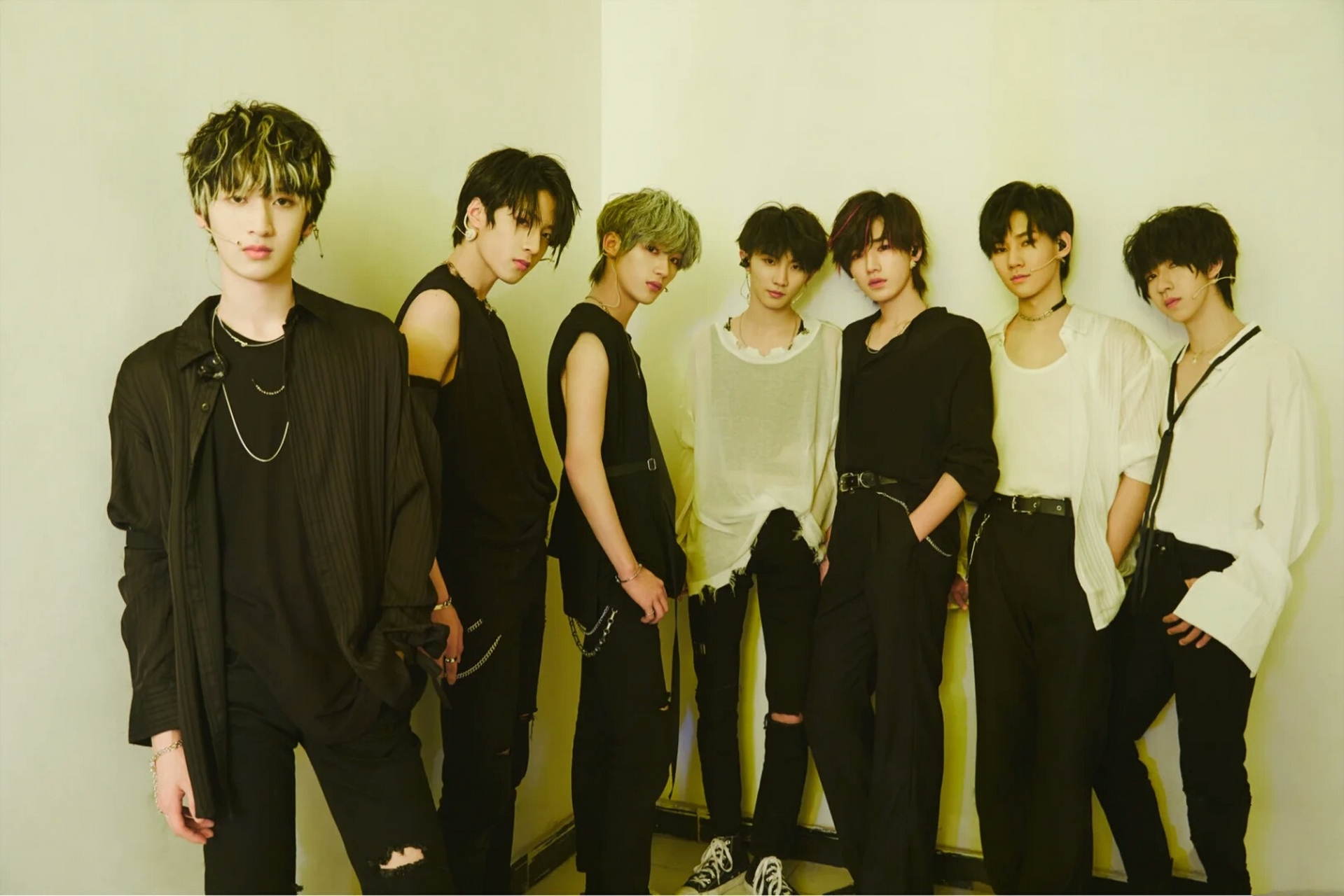 当你和tnt吵架后tnt来哄你(上) ——丁程鑫: 丁程鑫:那个……(小心翼