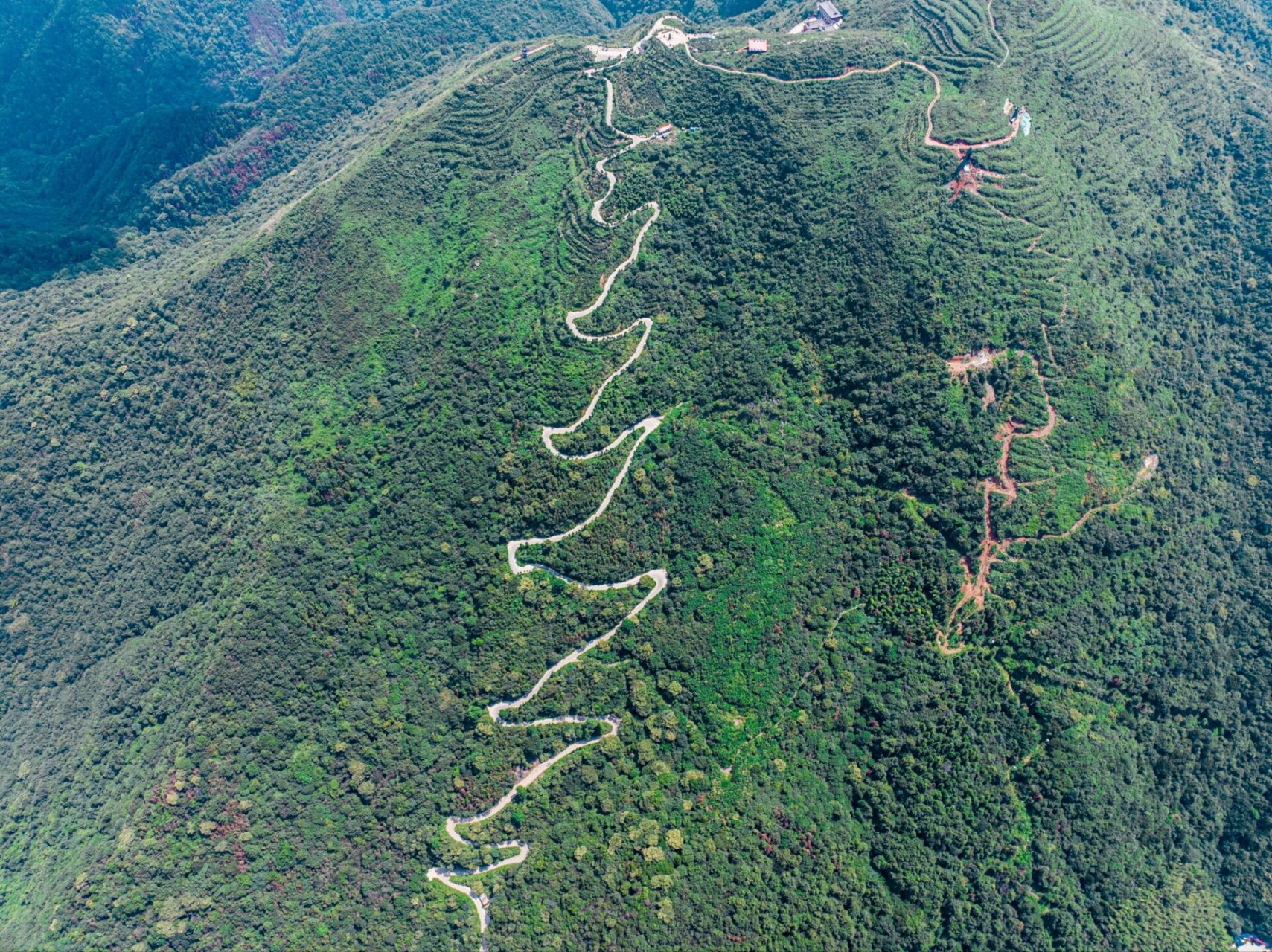 大冶龙角山十八拐图片