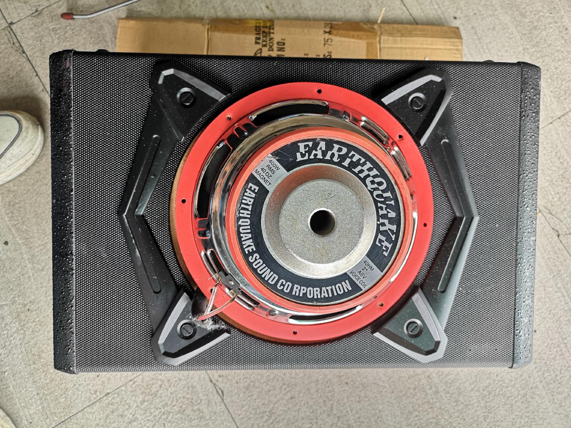 原装 美国大地震 低音炮 定率400瓦