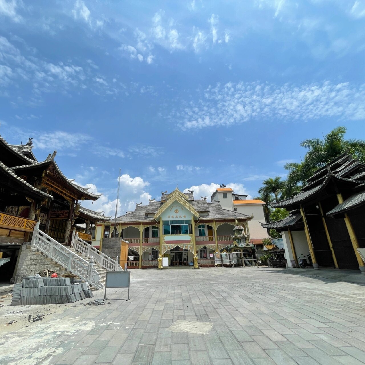 芒市最古老的一座寺院  :定位66个德宏必到打卡地儿 	 【芒市菩提寺】