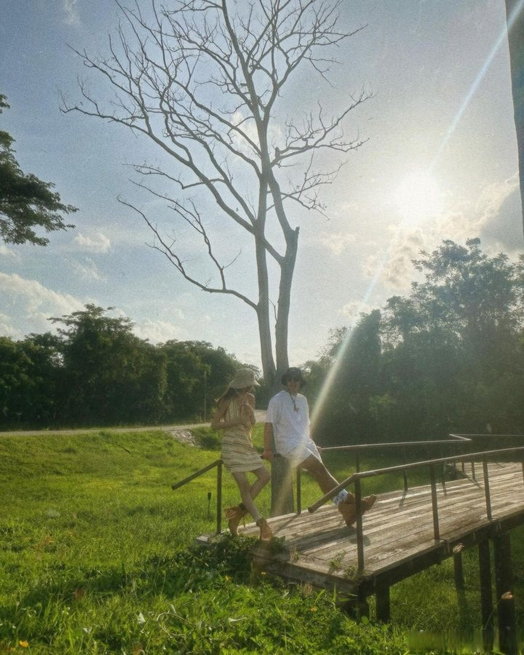 baifern吕爱惠#baifern美照被网友起哄像在拍婚纱照!