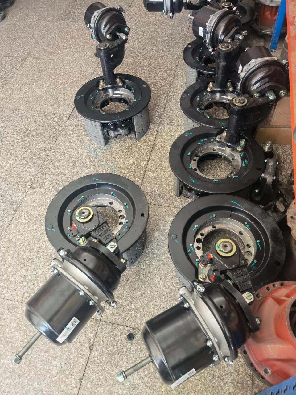 一汽解放j6p楔式制动,可以更换凸轮制动