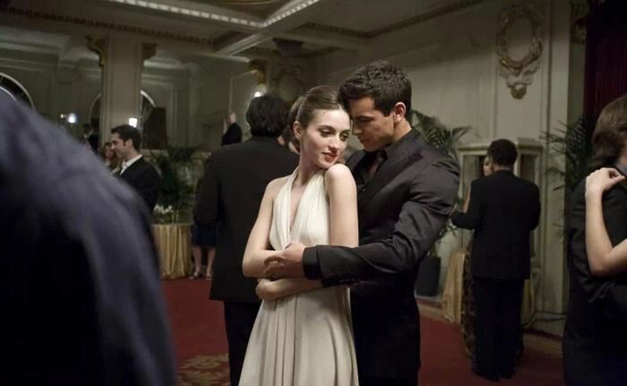 《天空之上三公尺》谁的青春不曾轰轰烈烈 --classic lines--- "突然