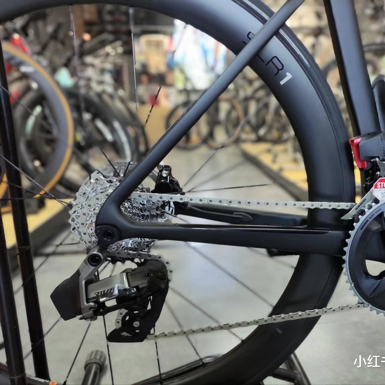 捷安特people adv pro1 磨砂黑   出口韩国转内销的pp,国内少见的