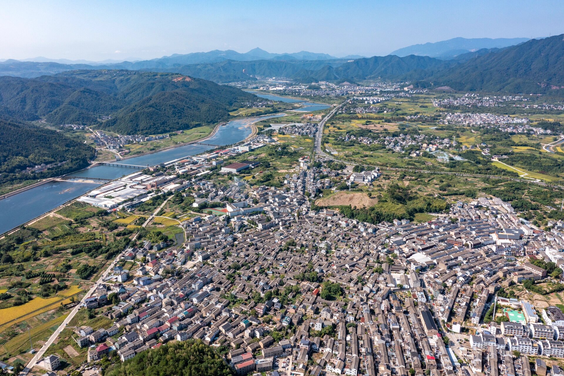 宁海岔路梅花村会议图片