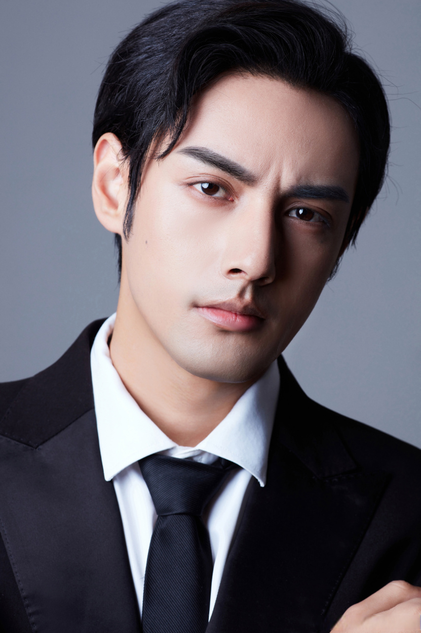 520快乐   祝大家拥有爱情  而我拥有财富[嘻嘻] #潘子剑