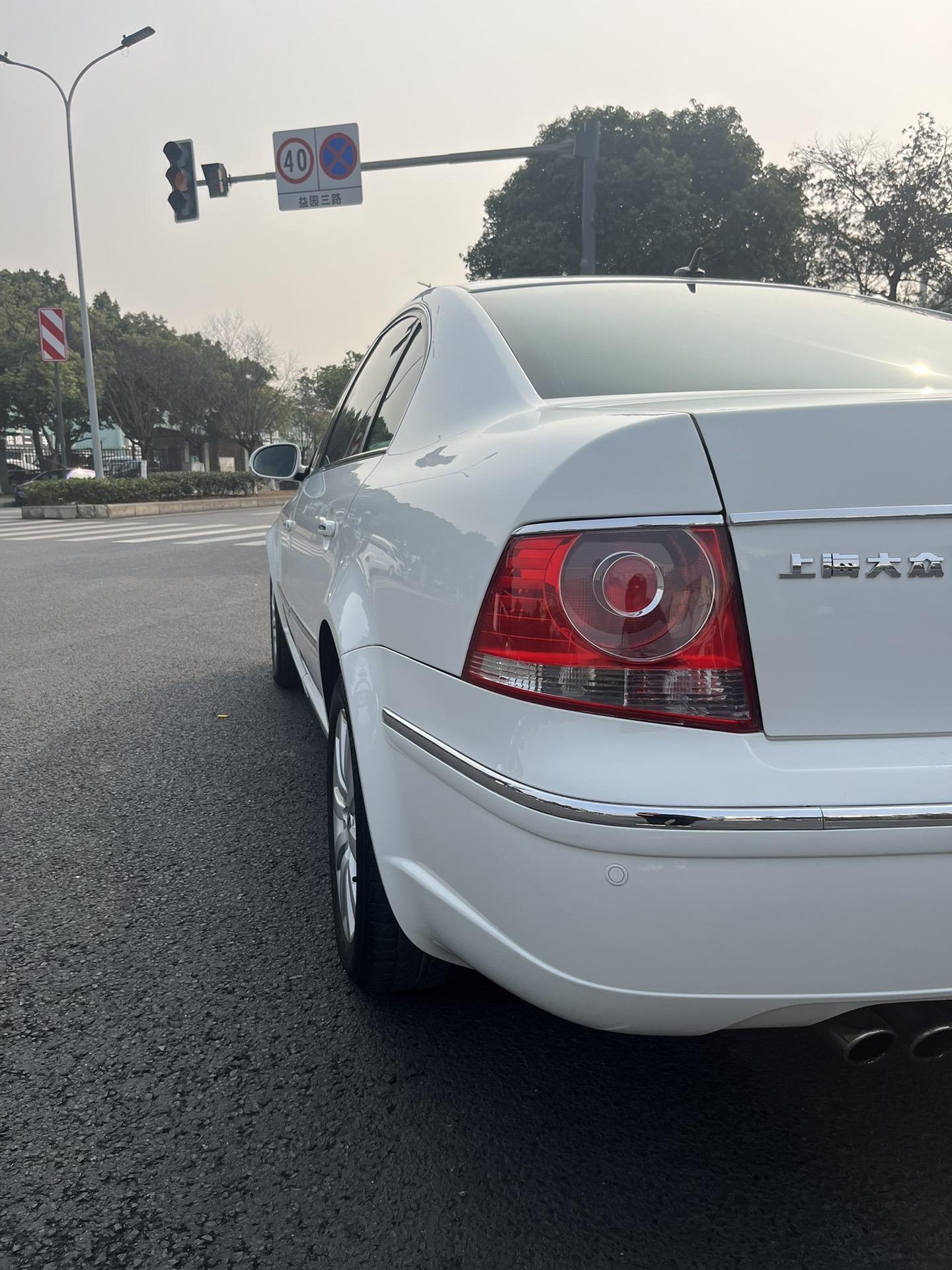 2007年vip帕萨特领驭 白色