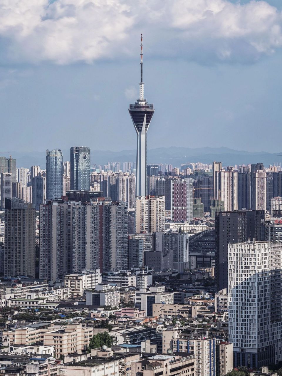 成都地标建筑—339电视塔 高度339米故取名339,无疑至今仍是成都地标