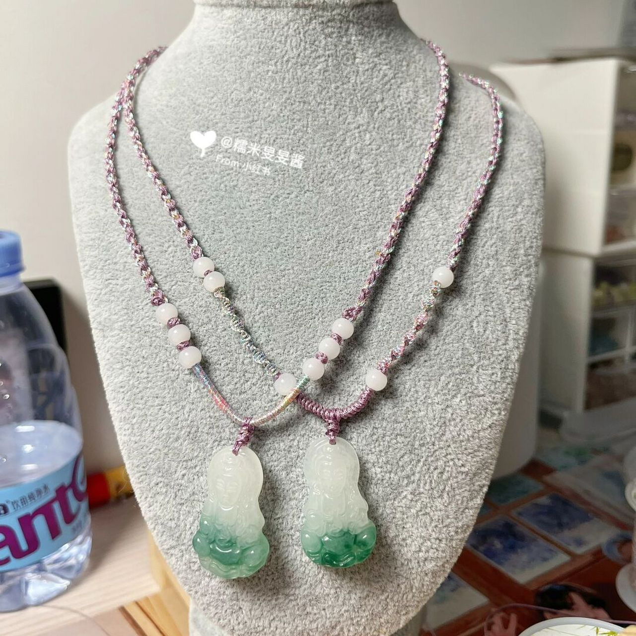 【祈福】玉观音红绳锁骨链改款 家里祈福拿的两条玉观音红绳项链,这
