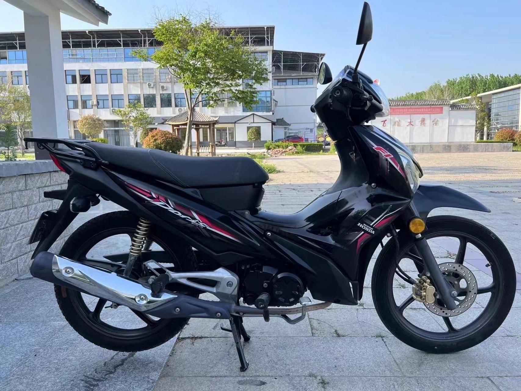 最新拿下精品五羊本田凯影125〈手续齐全  必须过户〉车况精品无事故