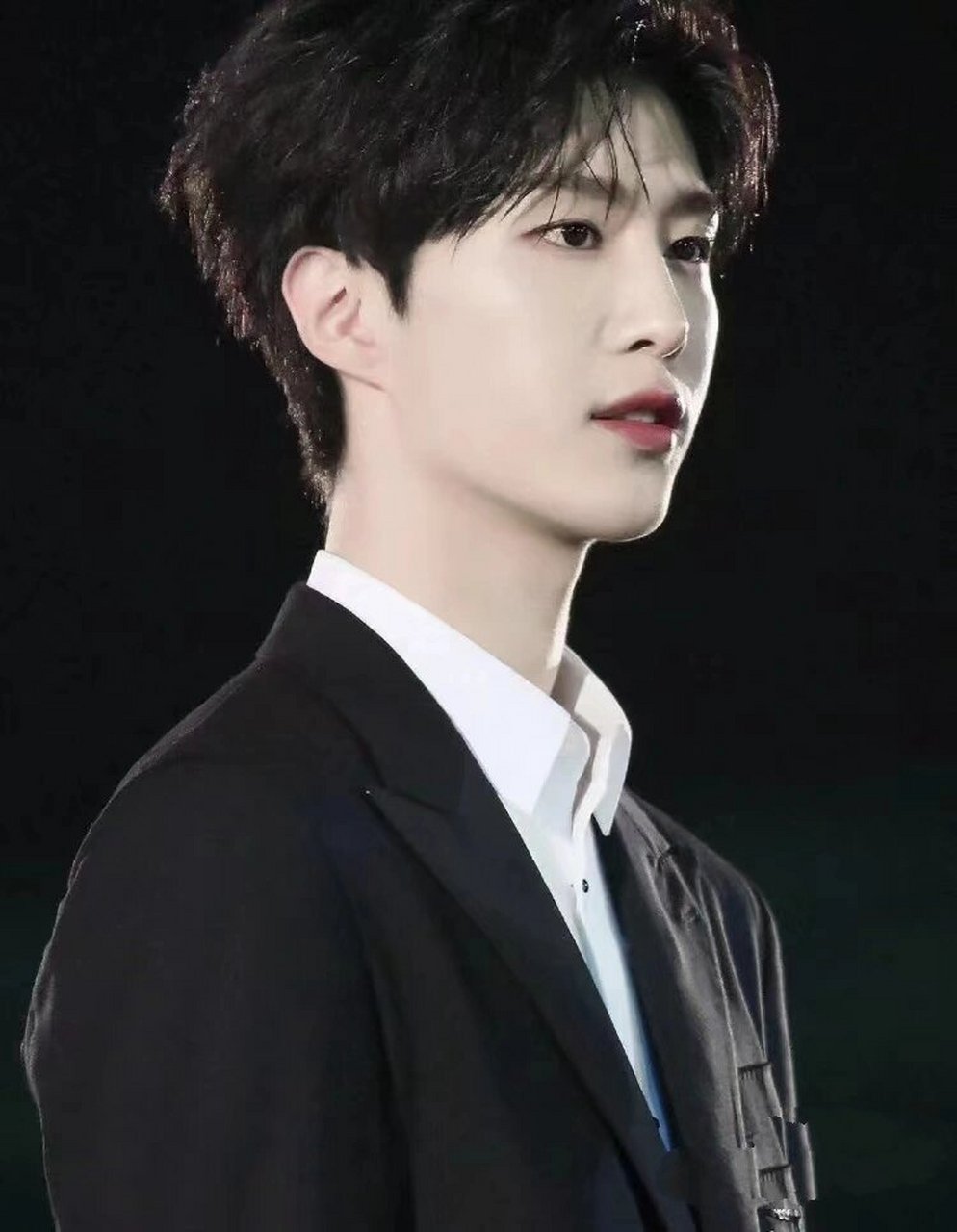 范丞丞头像壁纸图片,最后一张绝绝子7815