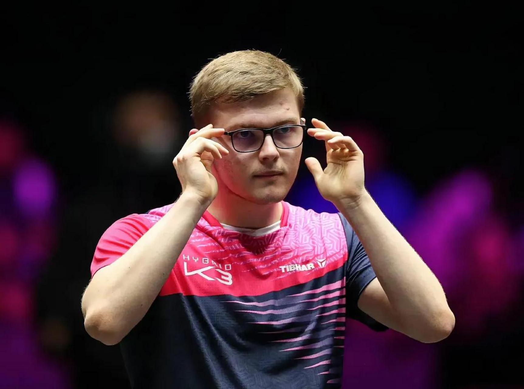 随着艾利克斯·勒布伦最后的一记神仙运气球,樊振东被淘汰出局,止步八