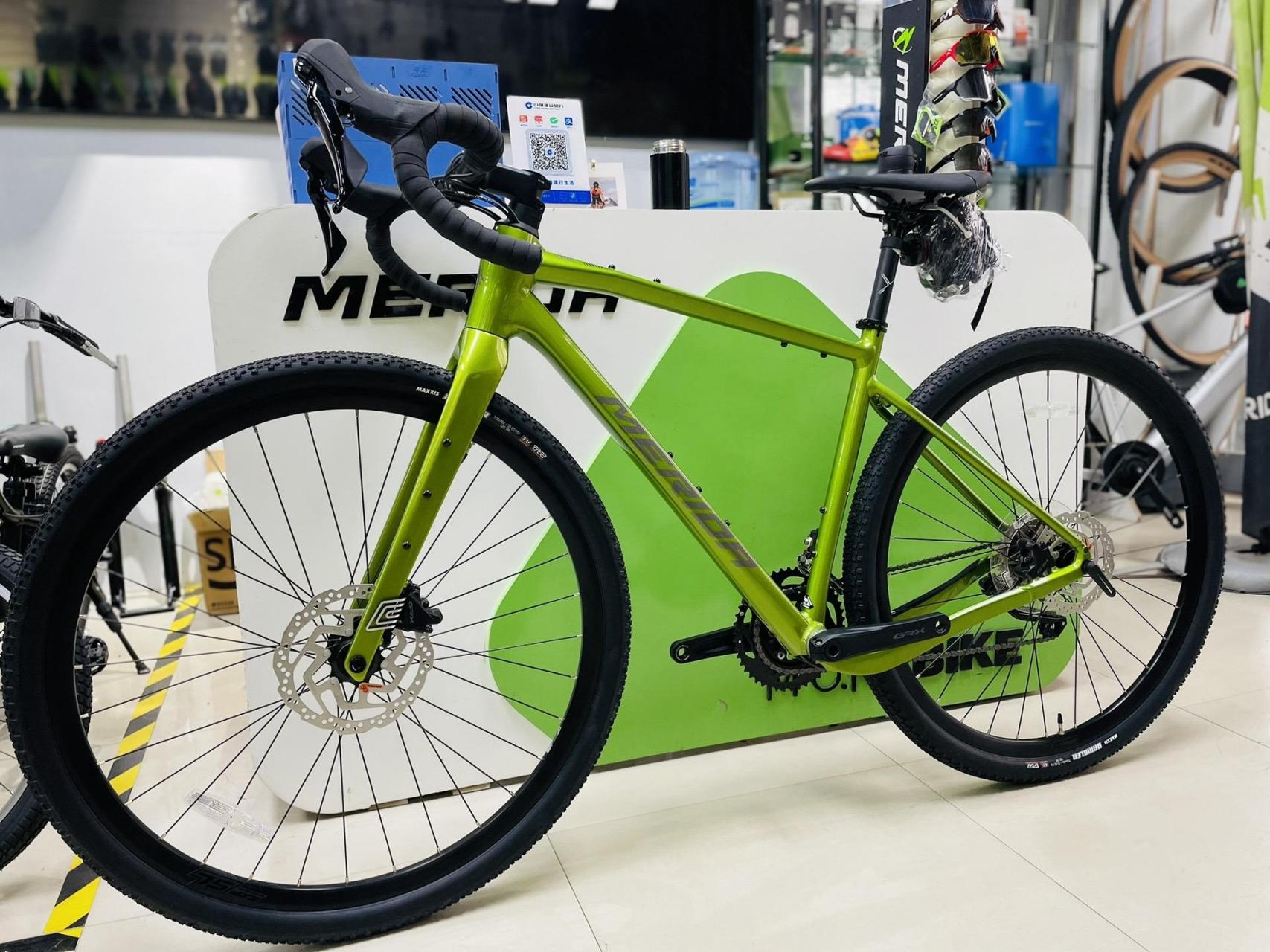 美利达silex(西利)重新诠释公路车的定义,丰富新视野,可以用作通勤,骑