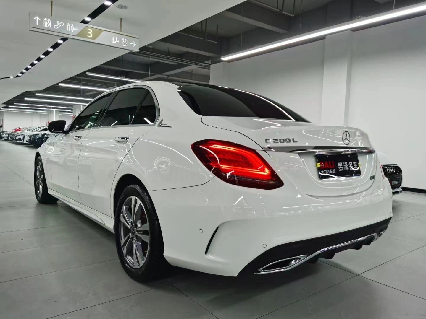 21款奔驰c200时尚运动版 【新到车型】奔驰c级 2021款 c200l 时尚运动