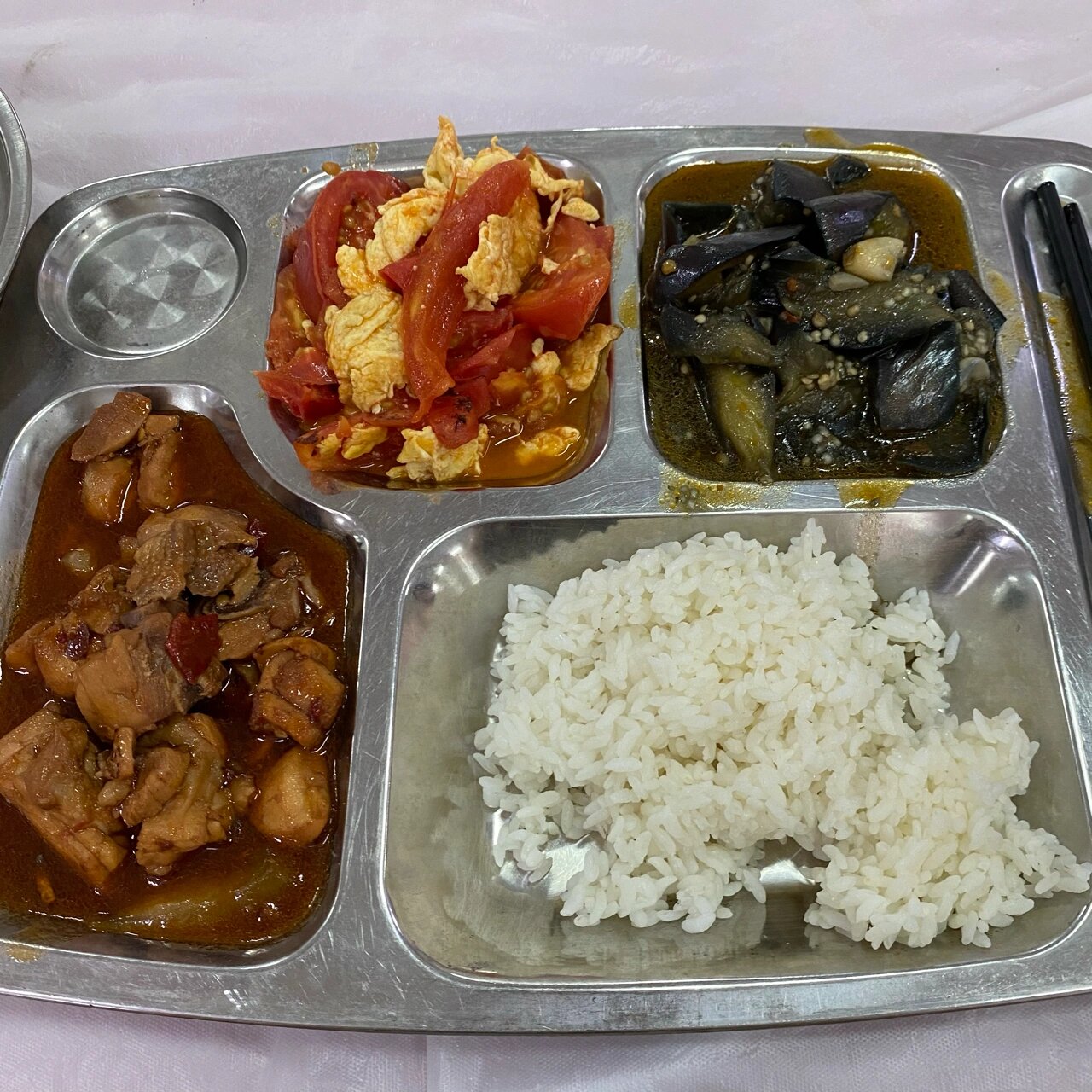 学校食堂饭菜更新