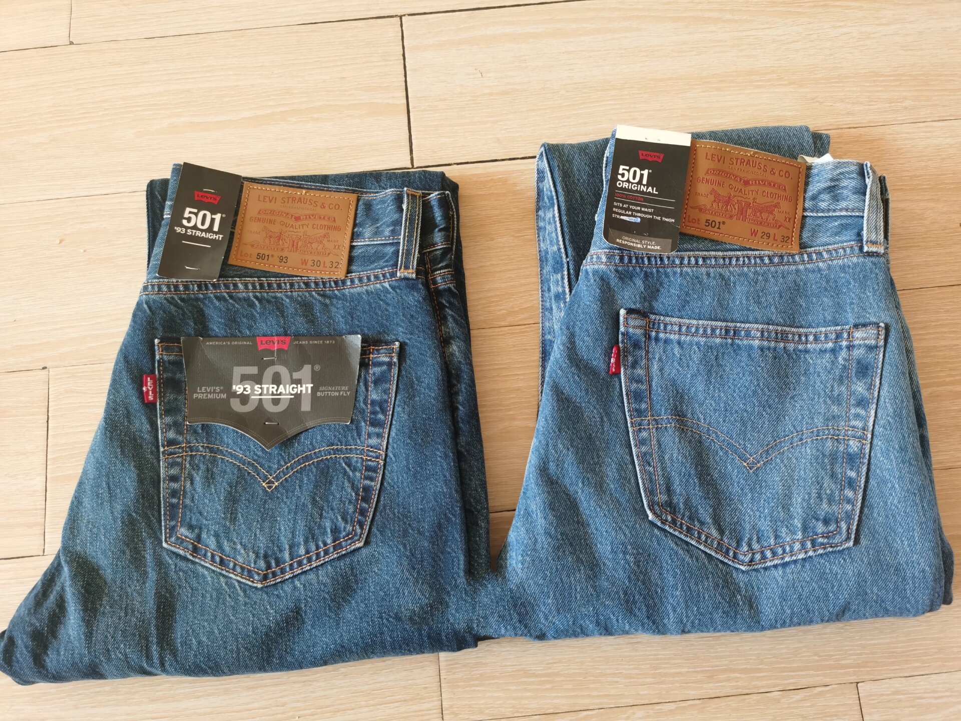 levis  501 和levis 501 93的差别 ①经典501裤子是厚一点的 秋冬合适