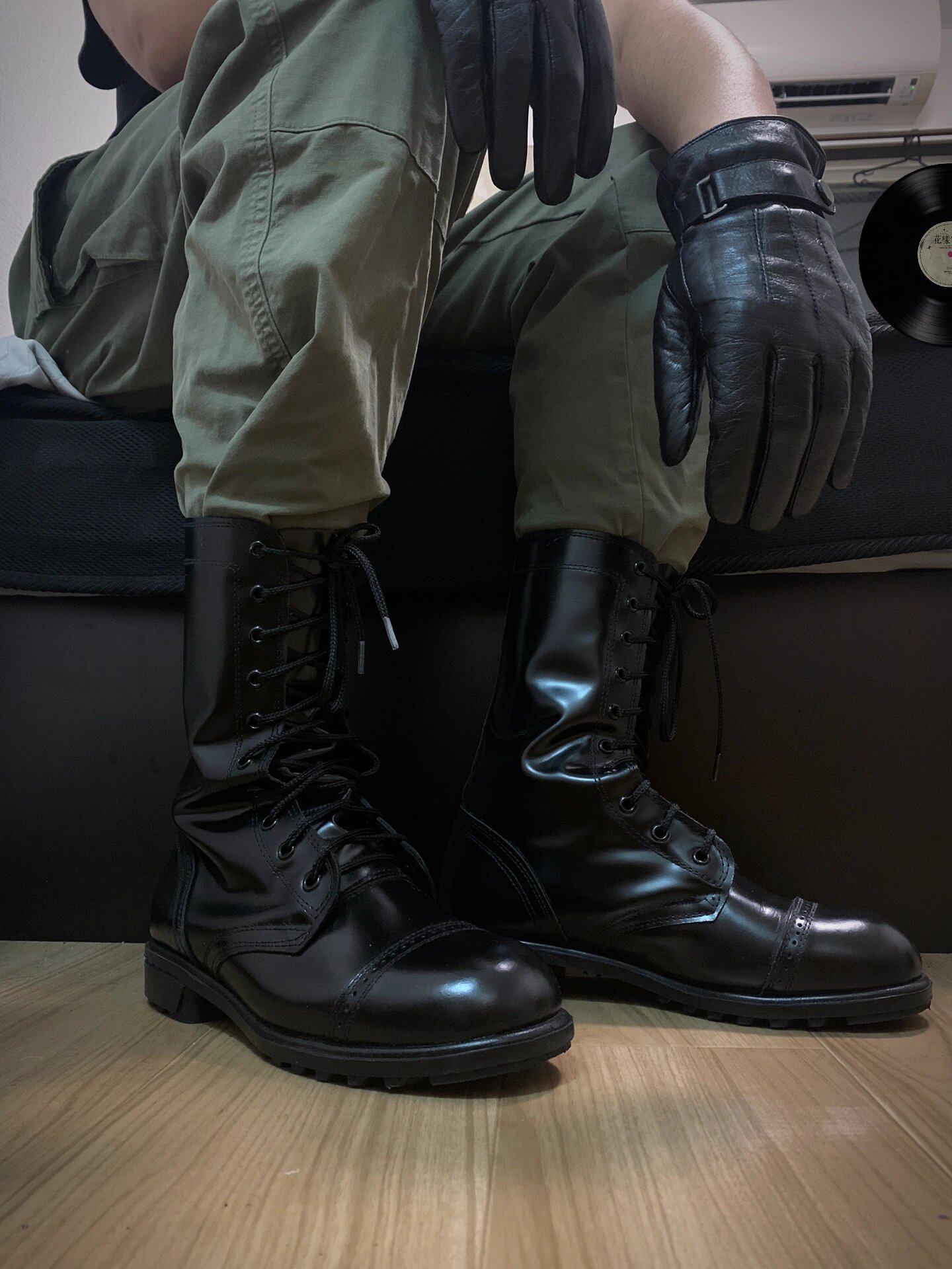 男孩子的军靴穿搭00