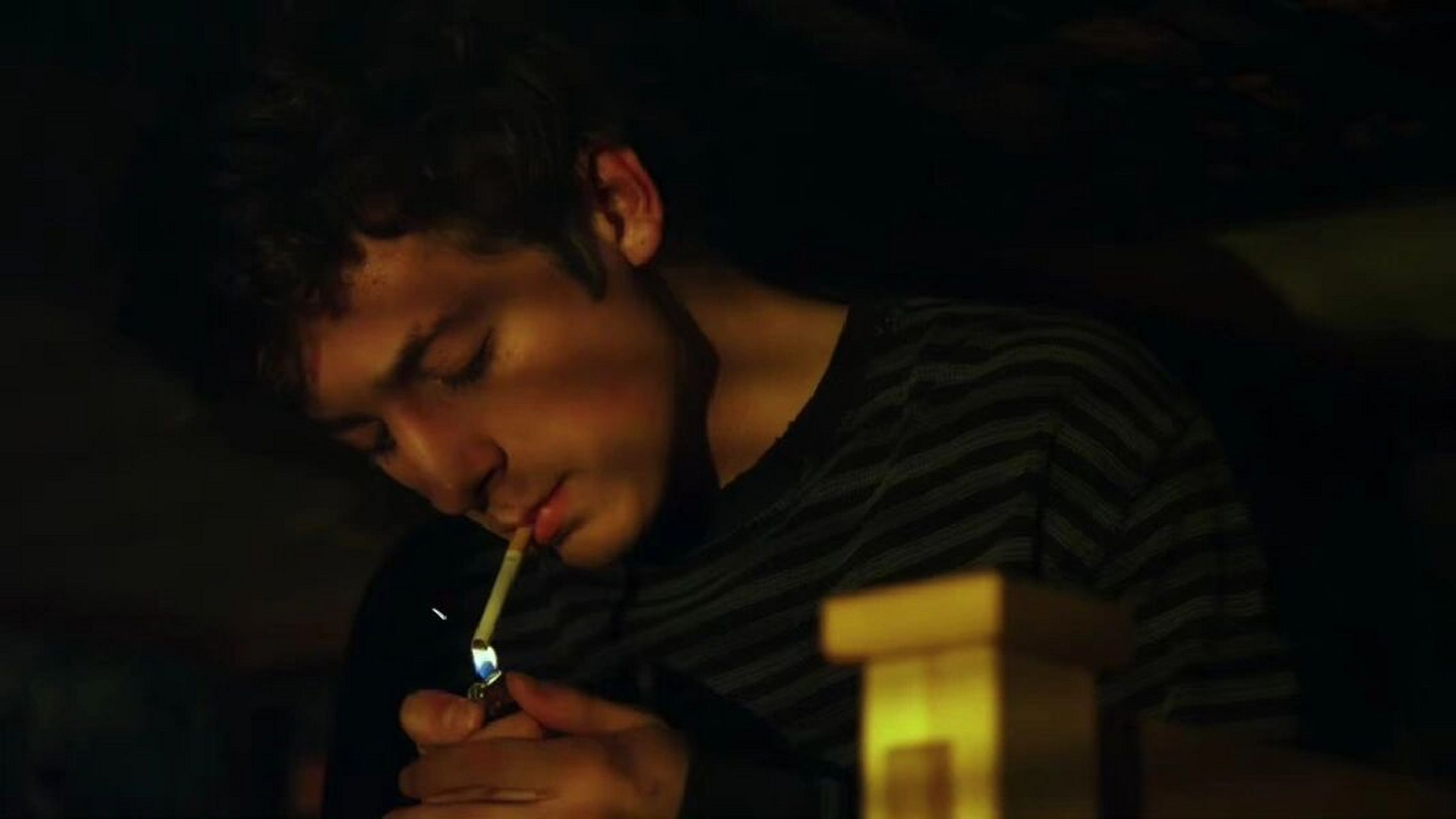 无耻之徒里那些有电影质感的美爆镜头 lip and lan