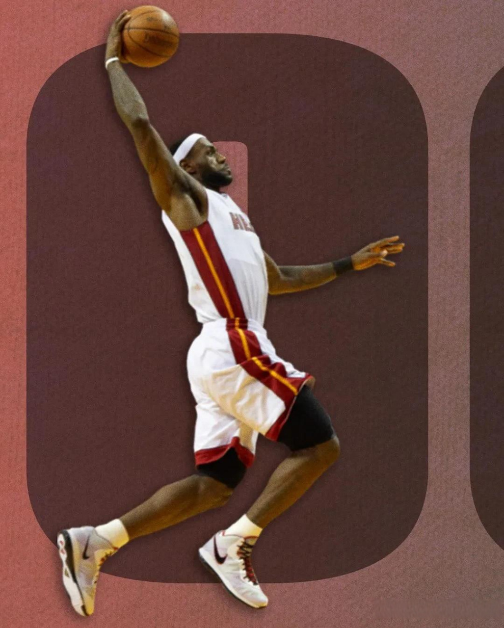 詹姆斯历史得分榜首位  ⬅  阿克伦king詹姆斯