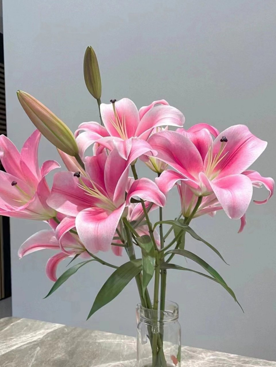 96香水百合的花语是: 伟大的爱,纯洁,高贵,永恒的爱7815 它是