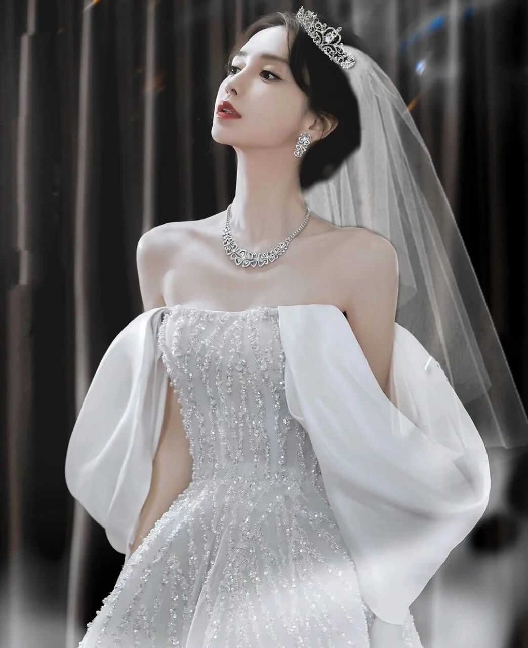 脚上印着一枚樱花纹身 惊艳了杨家将的整个青春!