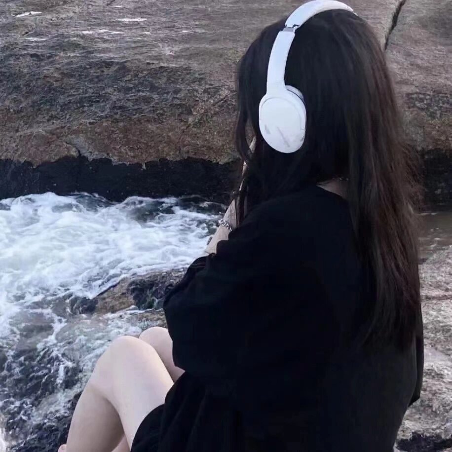 背影女头也太好看了叭