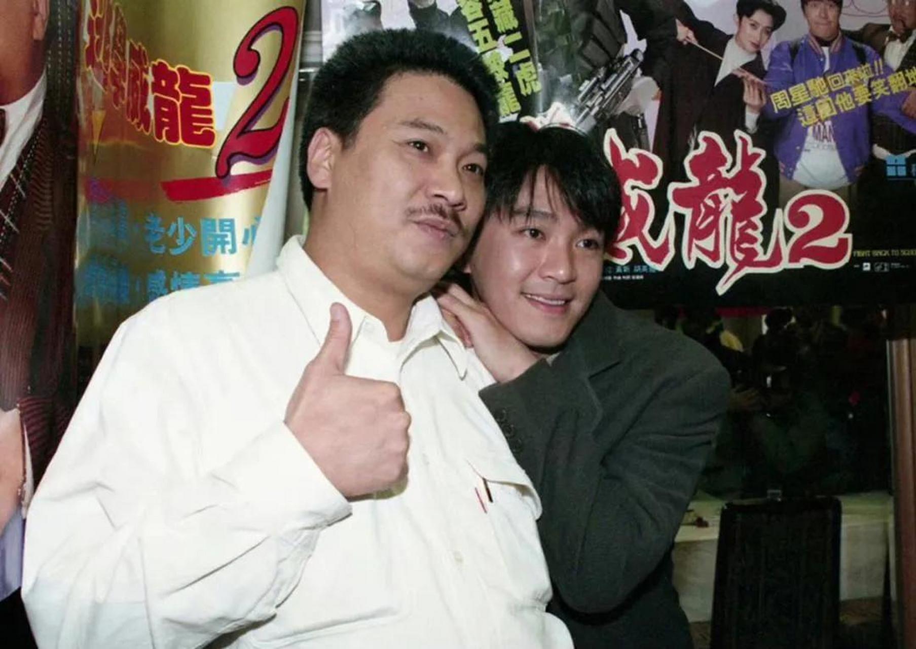 周星驰和他的好友张家辉的关系非常好.