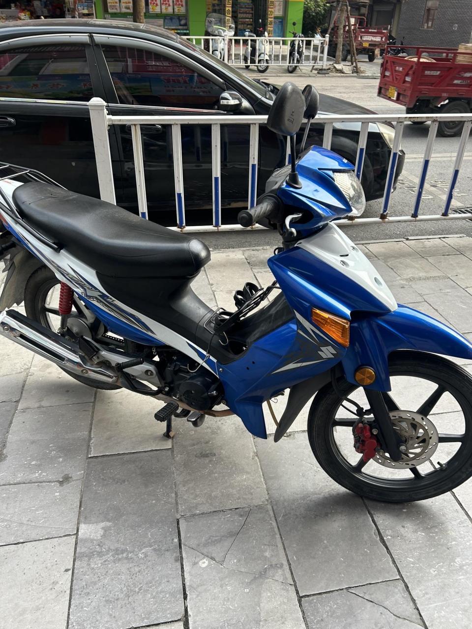 铃木弯梁   赛胜.