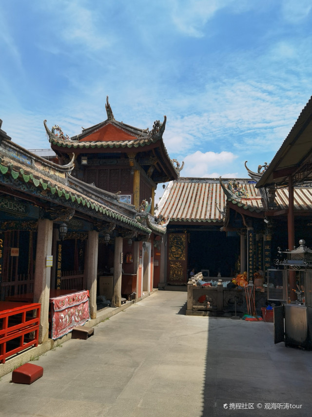 揭阳城隍庙:八百多年历史的古庙中香火缭绕,人潮涌动火翻天