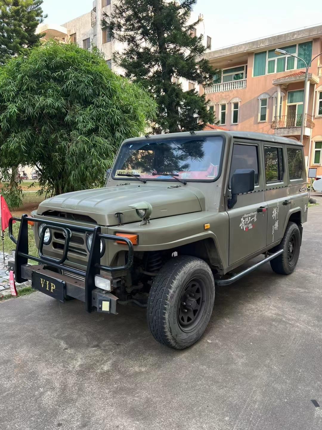 5t汽油,四驱 硬派越野,个人私家一手车才跑19000多公里,原版原装,原厂