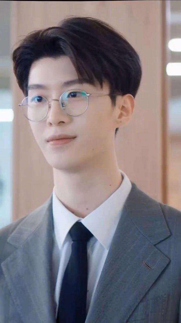 范丞丞演得杨澄好还原,一出场就有青春小说内味儿了!02