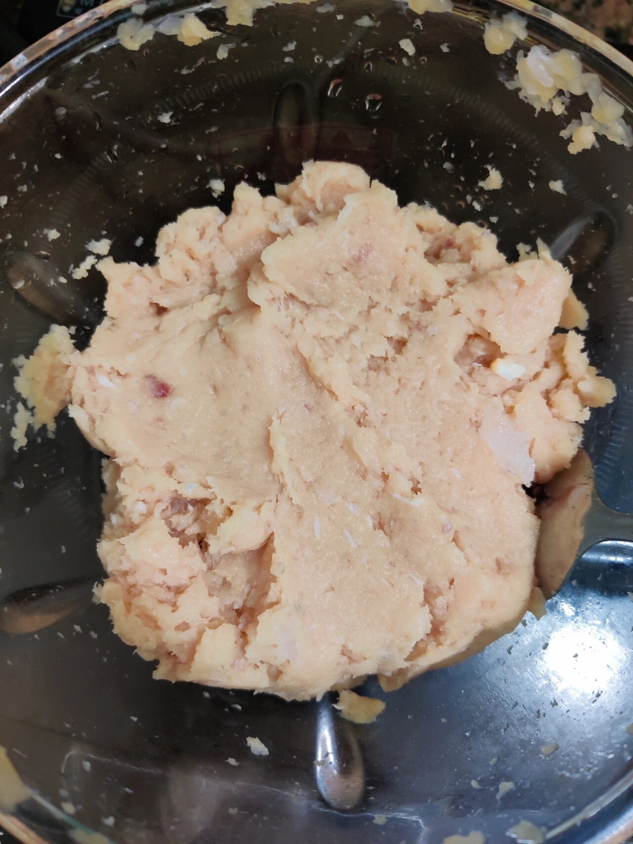 自制猫吃的肉泥带汤 我家猫猫比较喜欢类似奶糕口感的肉泥 自己做了一