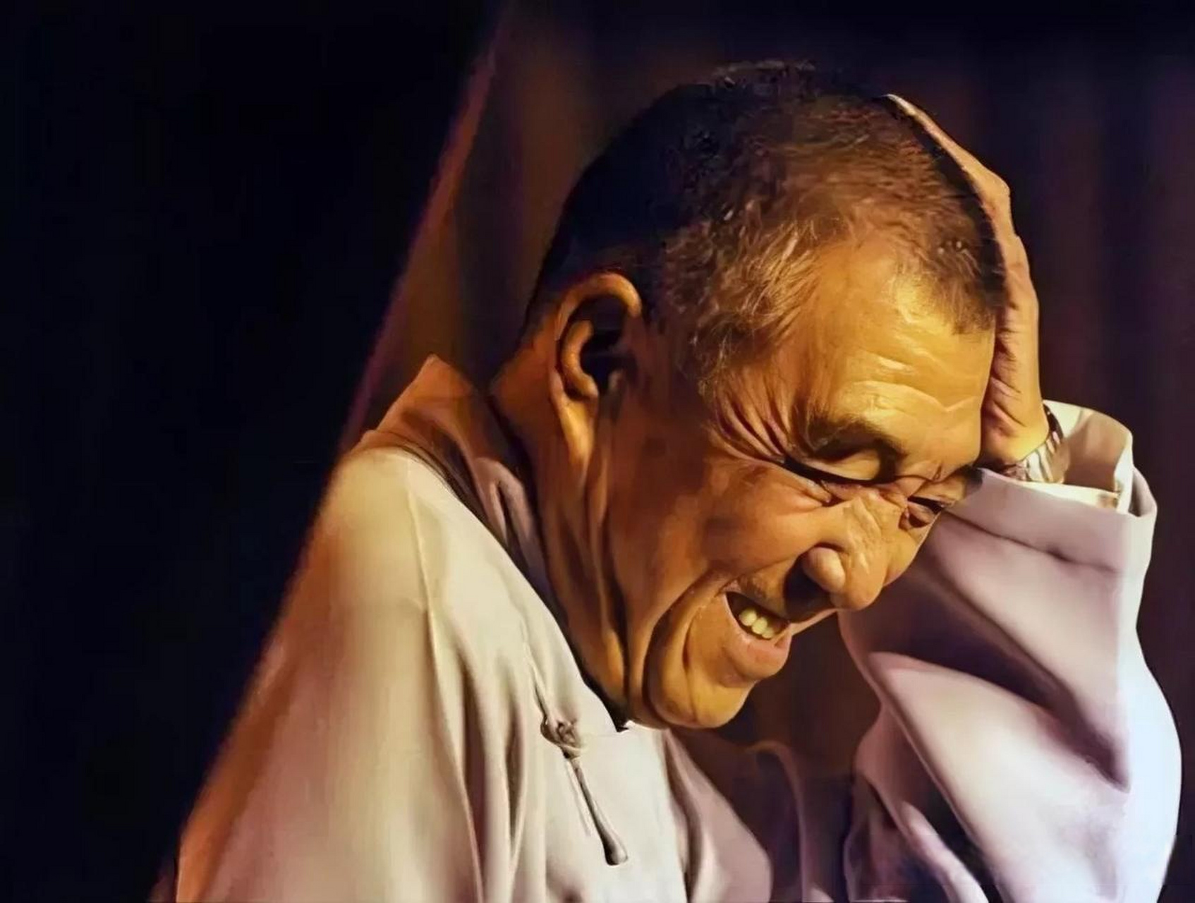 刘文步在相声圈有个外号,叫刘坏水.