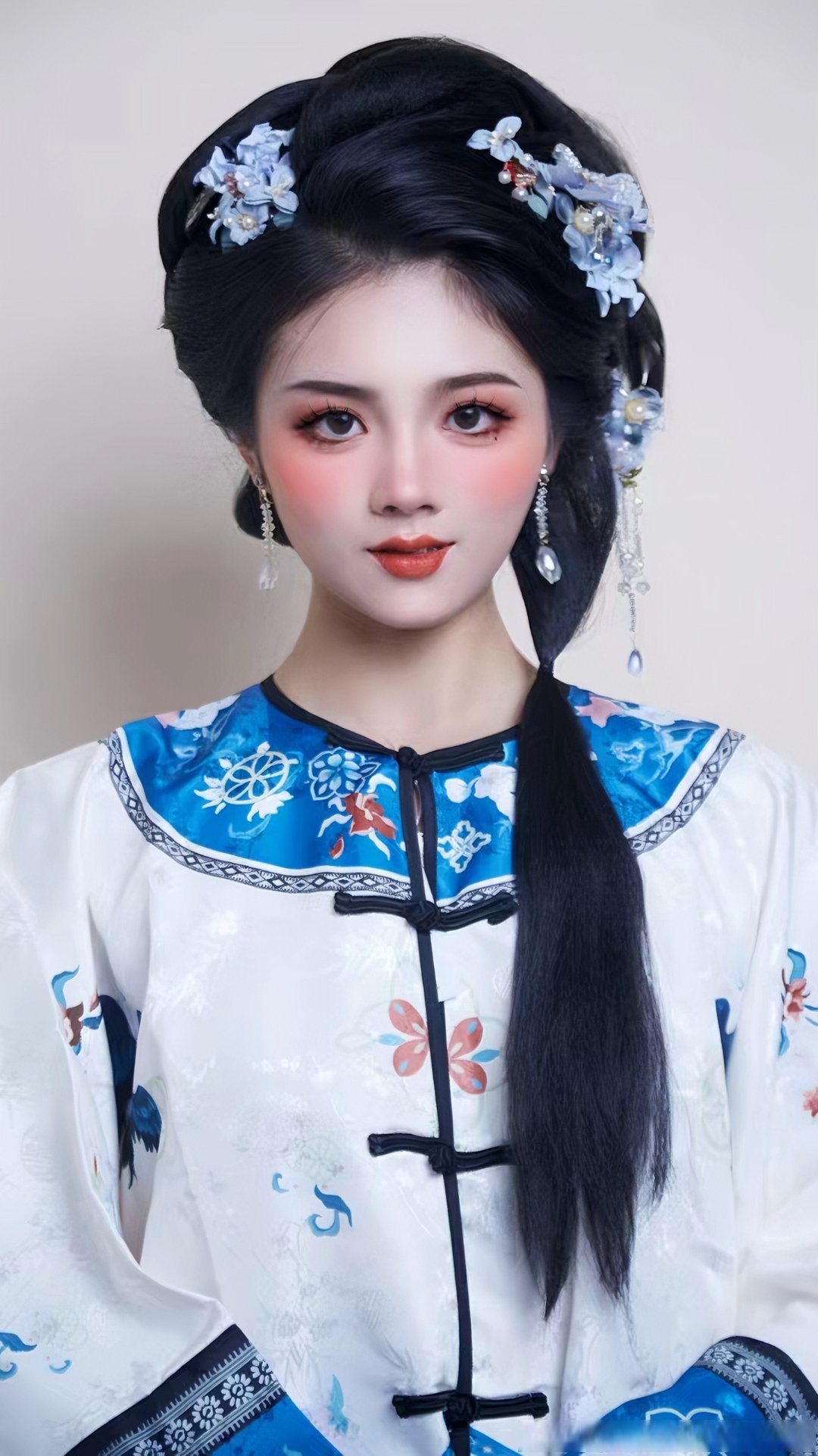 清汉女妆容造型～今日课堂原创作品 "我只不过是旧时代遗物""困于四方
