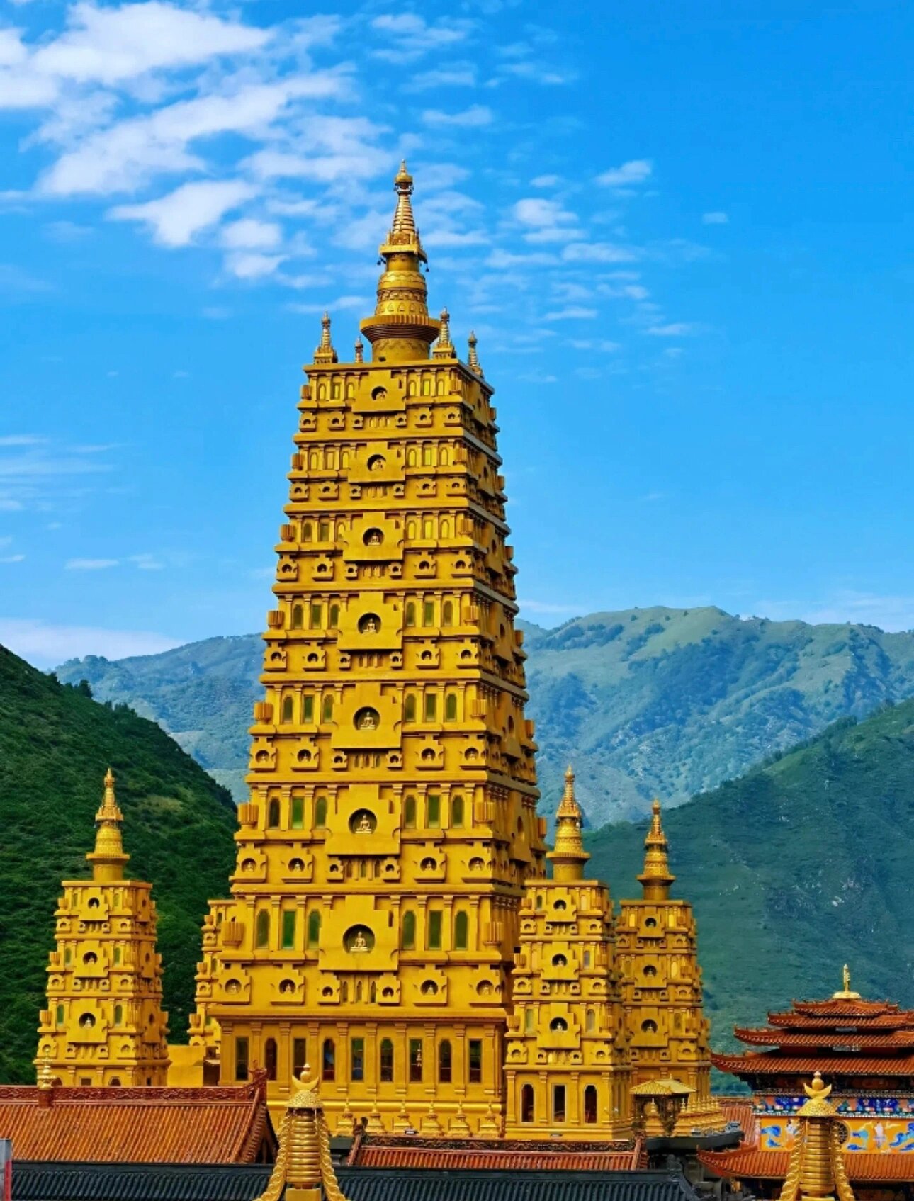 五台山祈福指南 寺庙祈福指南 求财求事业:五爷庙 求学求智慧:殊像寺